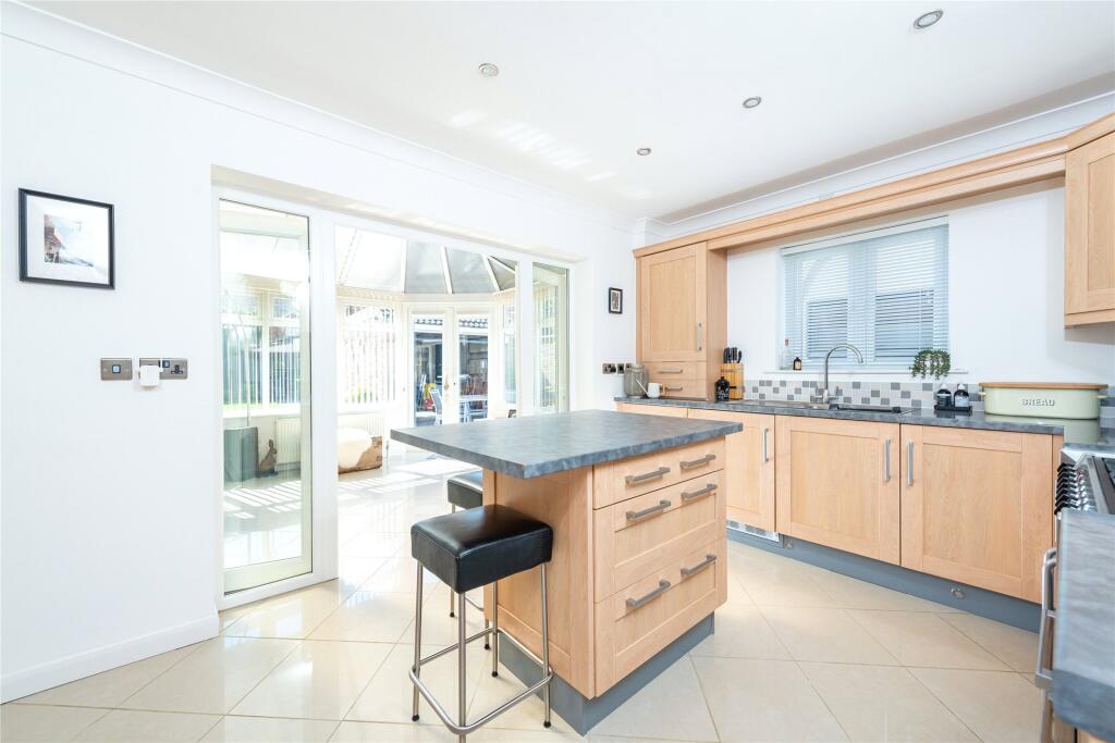 Kitchen/Breakfast