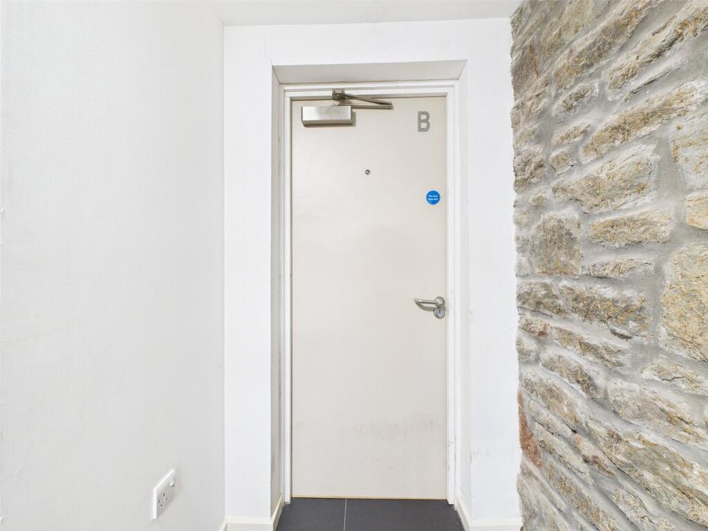 Picture No. 01