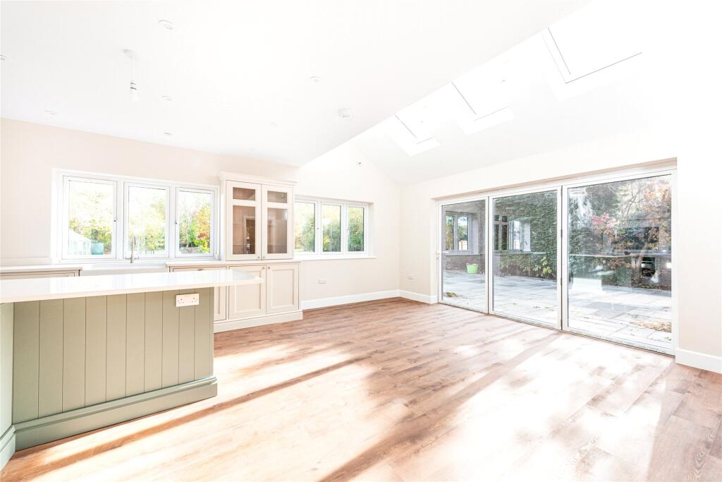 Kitchen/Dining