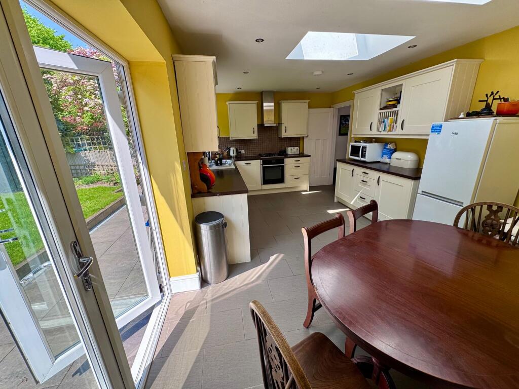 Kitchen / Diner