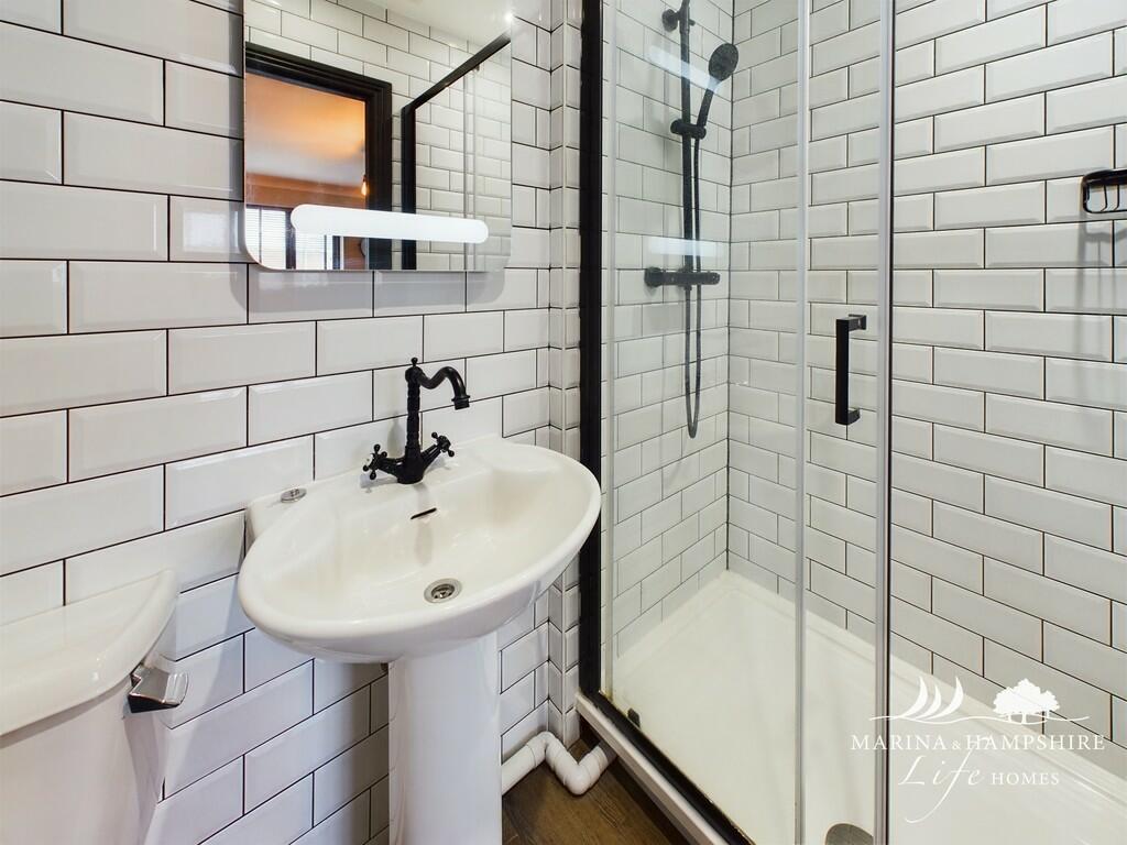 CAM03691G0-PR0018...