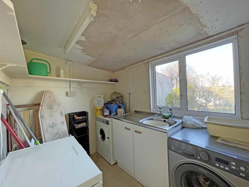 Torland Road 22 Utility.jpg