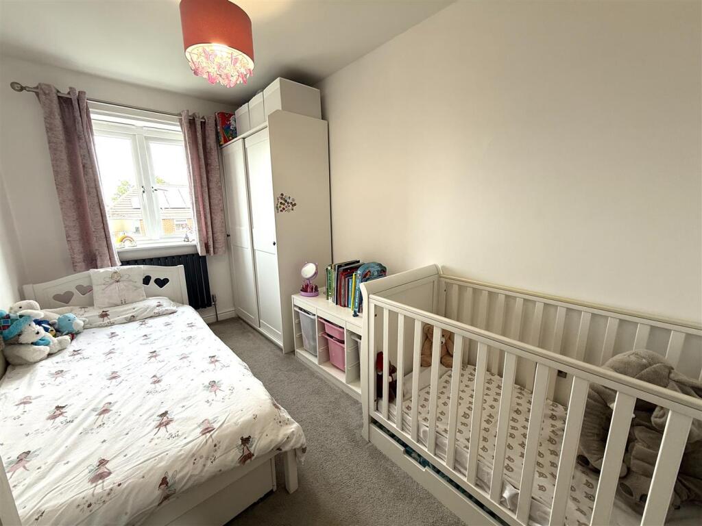 5 york close bed 5.jpeg