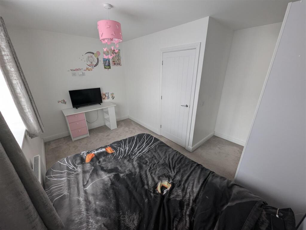 PXL_20250517_123129094.RAW-01.COVER.jpg