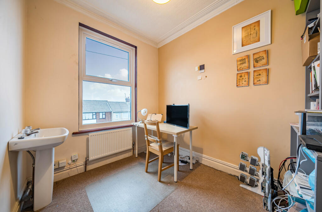 1368868-10-68f218...