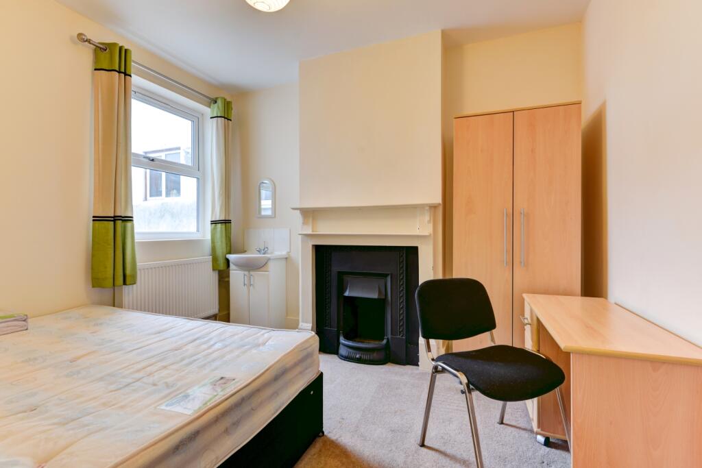 62 Bernard Bedroom 2