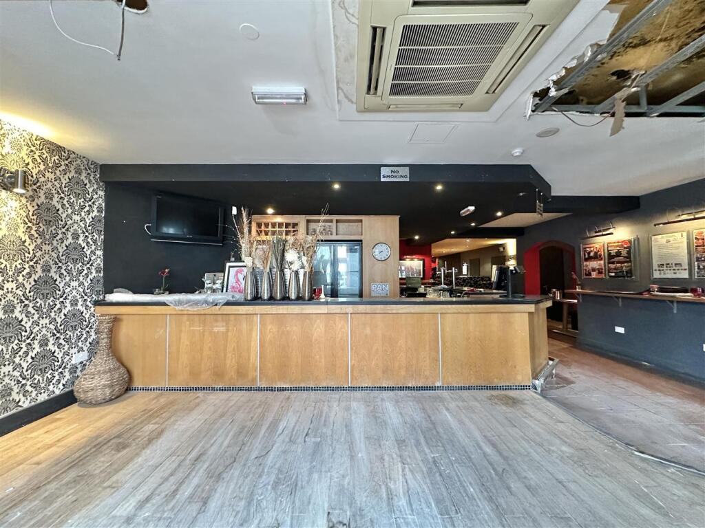 BAR AREA