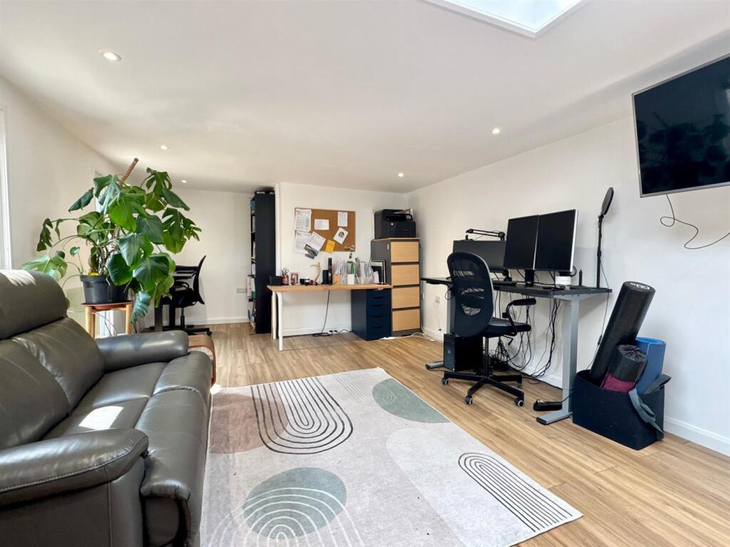 Garden Room
