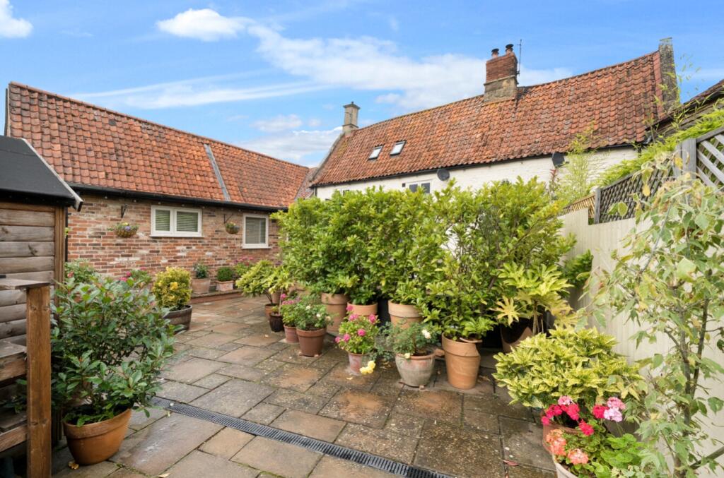 1333480-12-68912b3a686e8-ARW