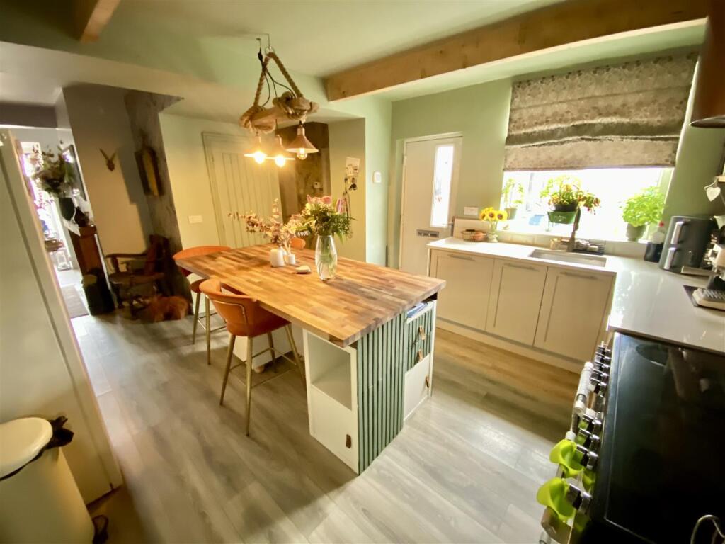 Bramleys Estate Agents - Knowles Hill Road - Dewsb