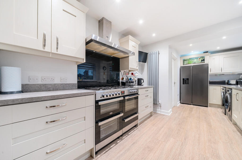 1380792-17-691371ea54626