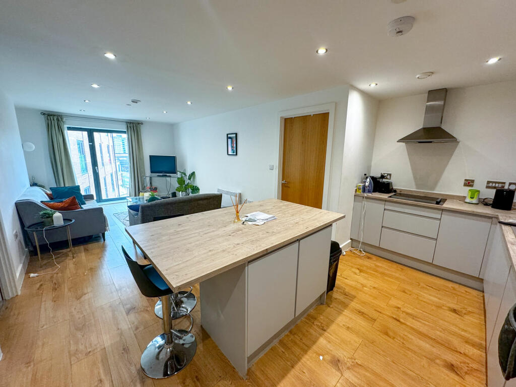leyalandhouse76IMG_2262_edited.jpg