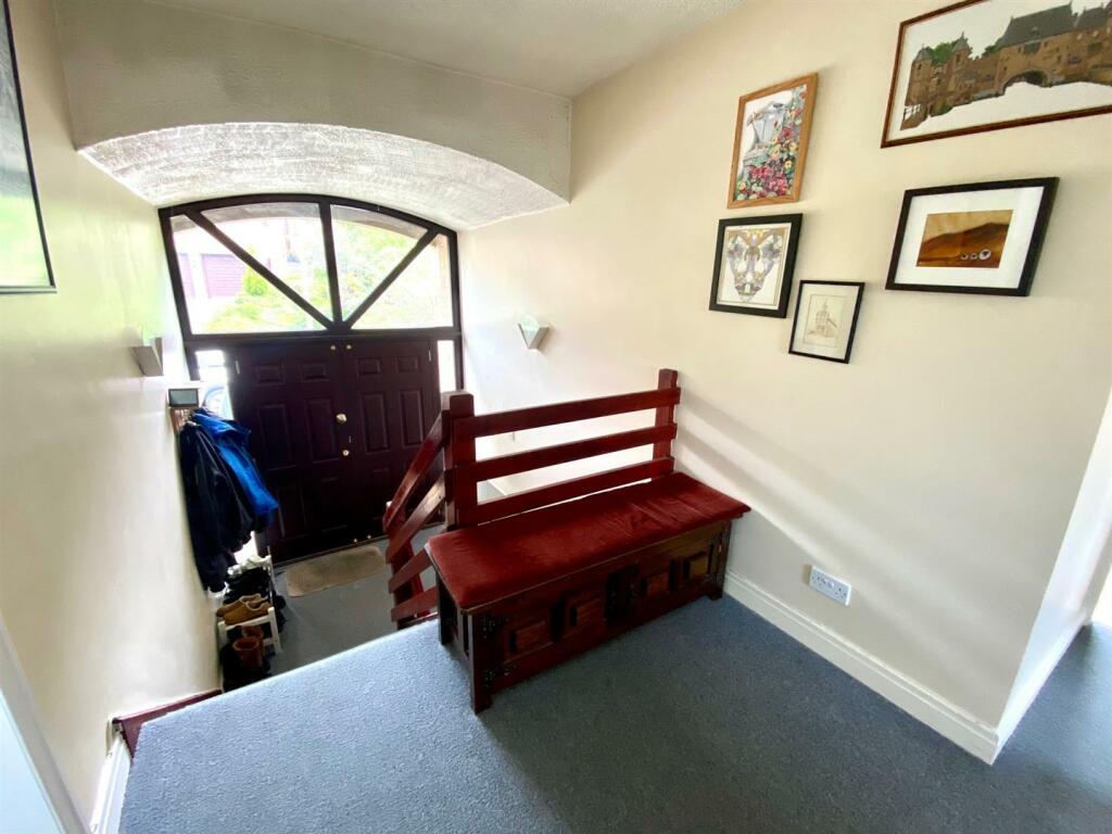 hallway.jpg