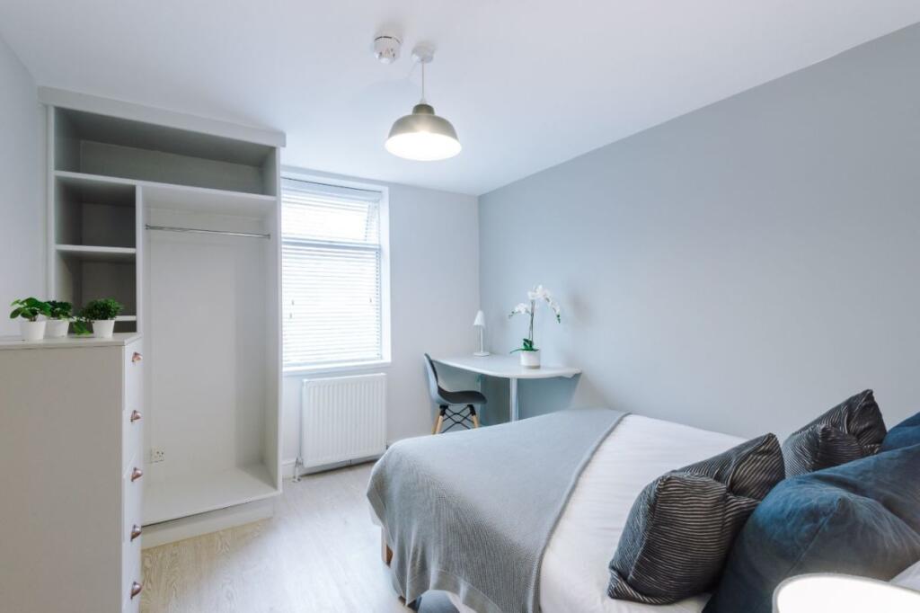 32CR - Bedroom 4