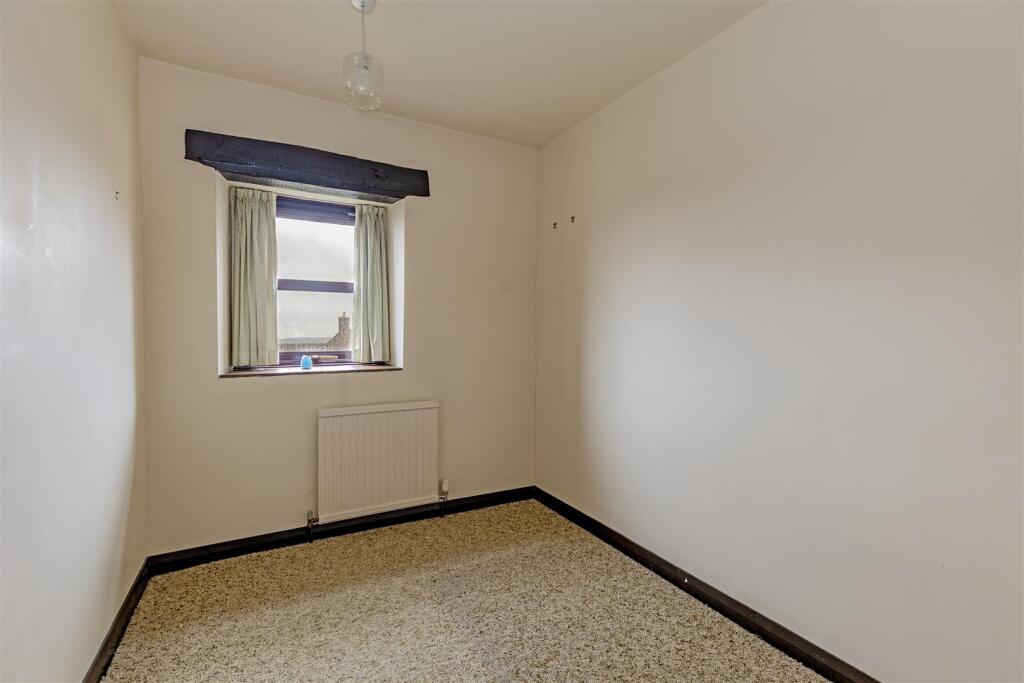 Bedroom 3-1.jpg