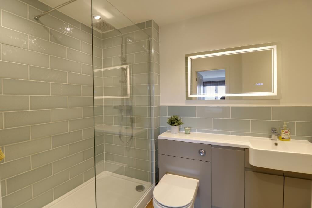 Ensuite