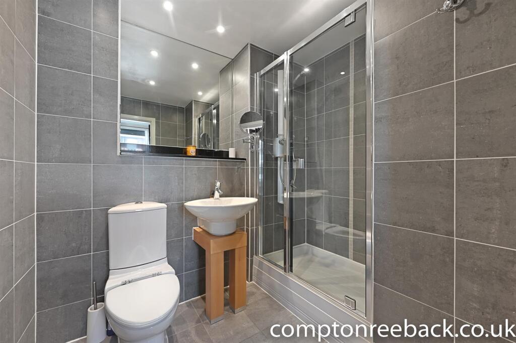 En - Suite bathroom