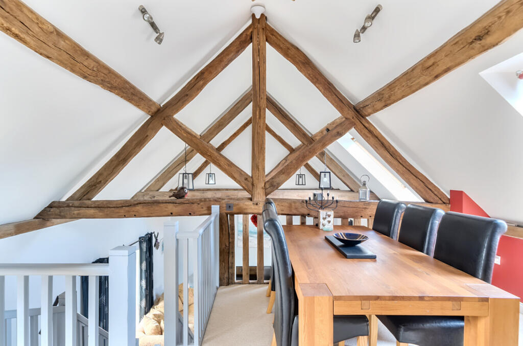 1323786-6-68700e5...