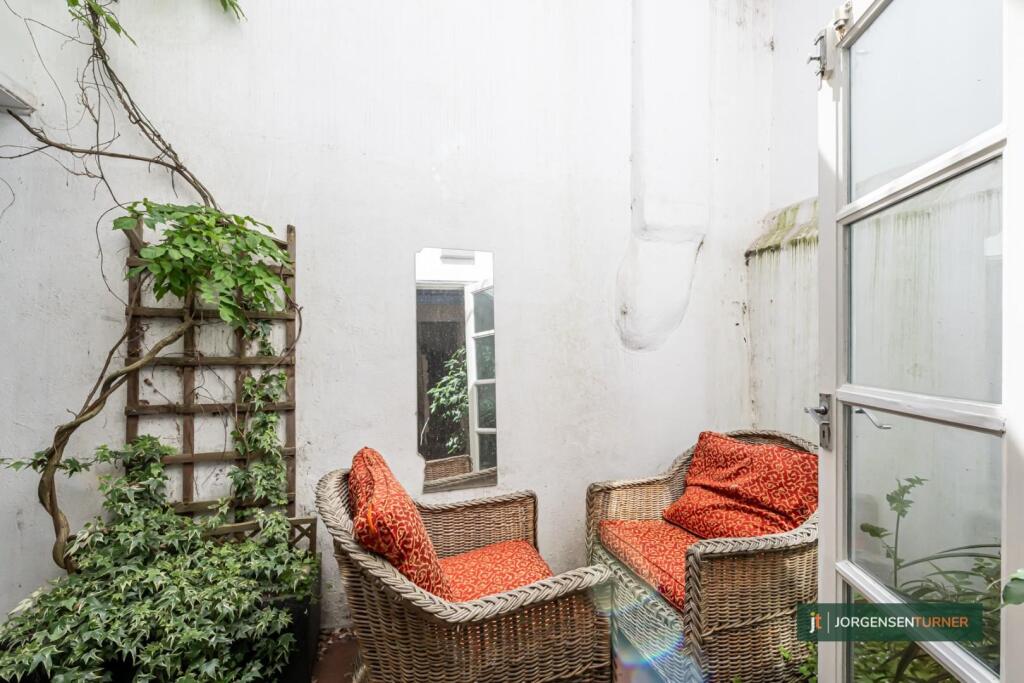Patio .jpg