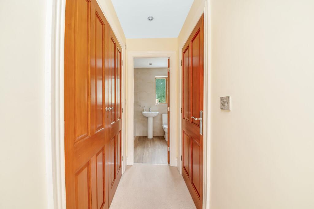 DRESSING AREA