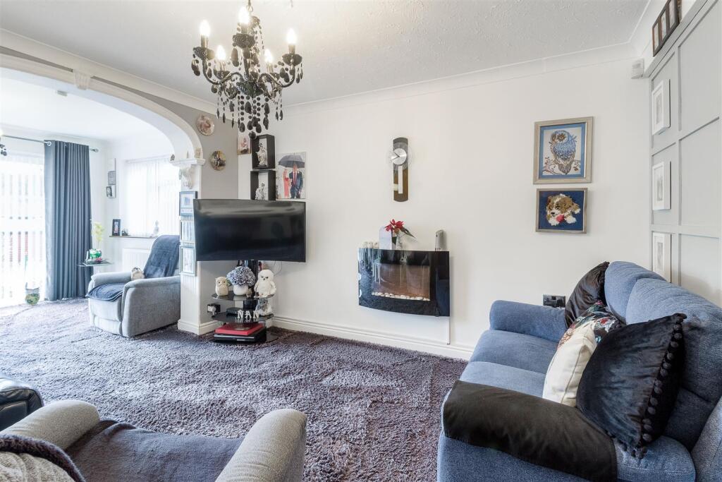 128 Watling Street 004.jpg