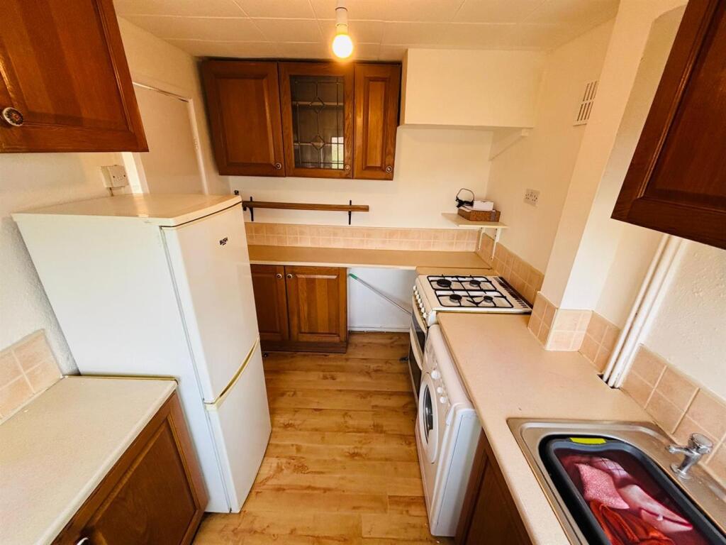 Fitted Kitchen: