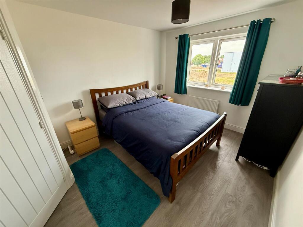 SGR9 Bed1.jpg