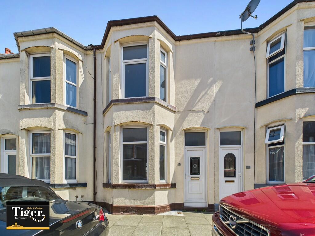 CAM02176G0-PR0644...