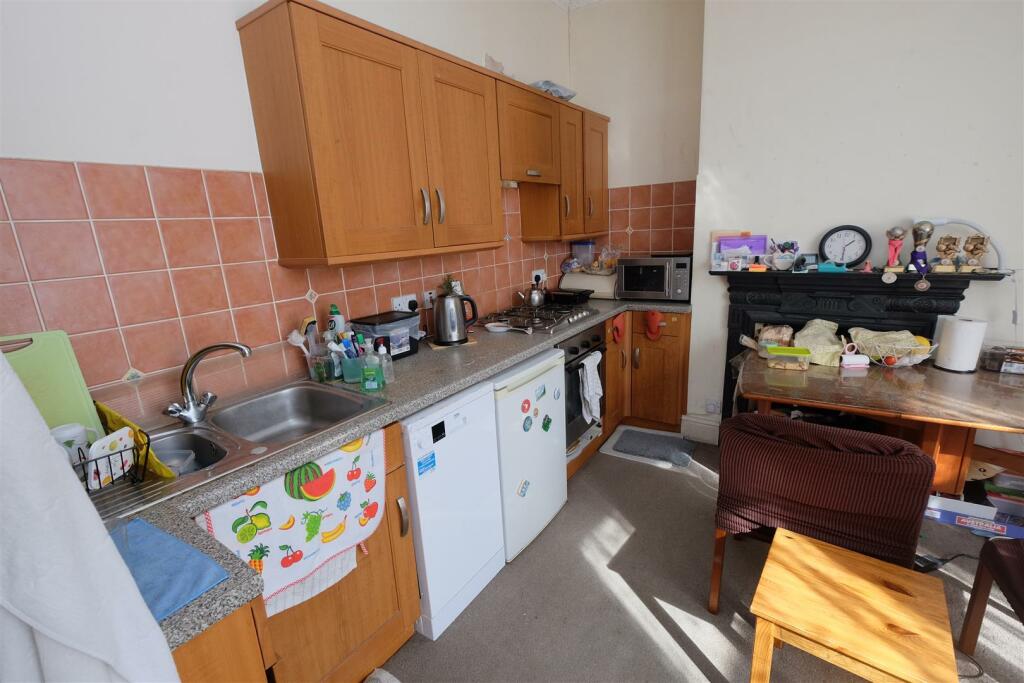 12 North Street, Southville, Bristol BS3 1HT High 