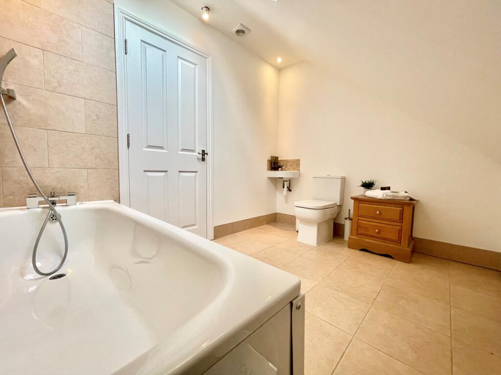 En-suite Bathroom