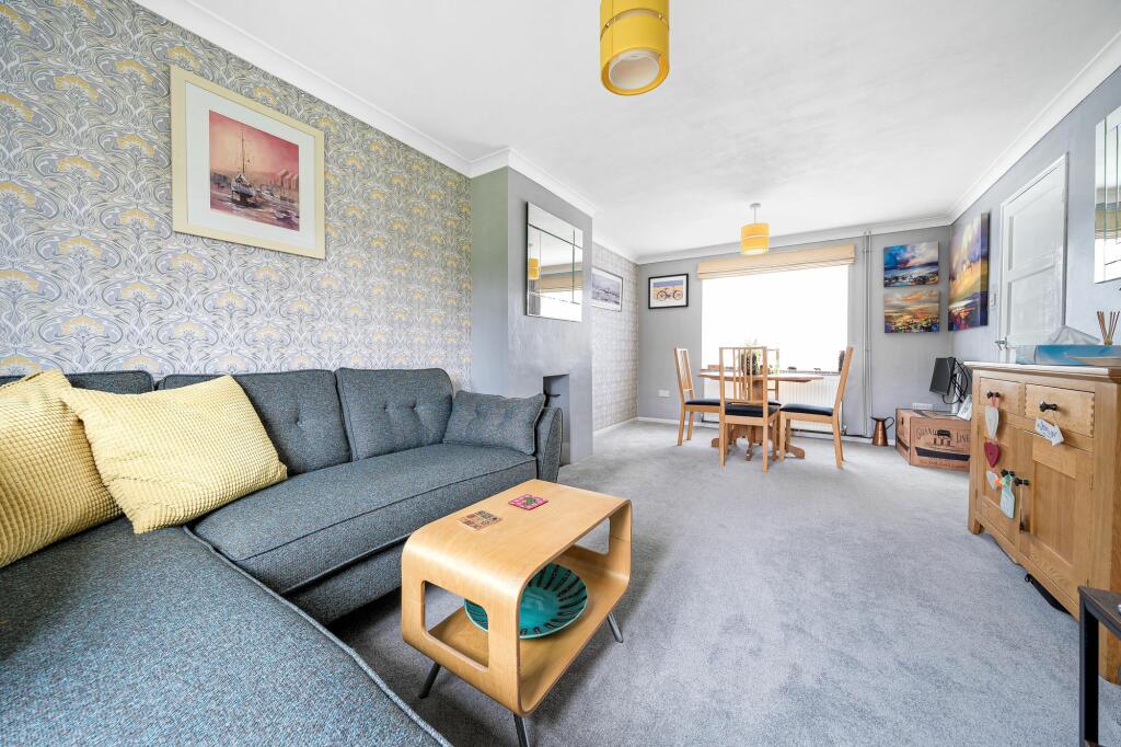 Living Room/ Dining Room
