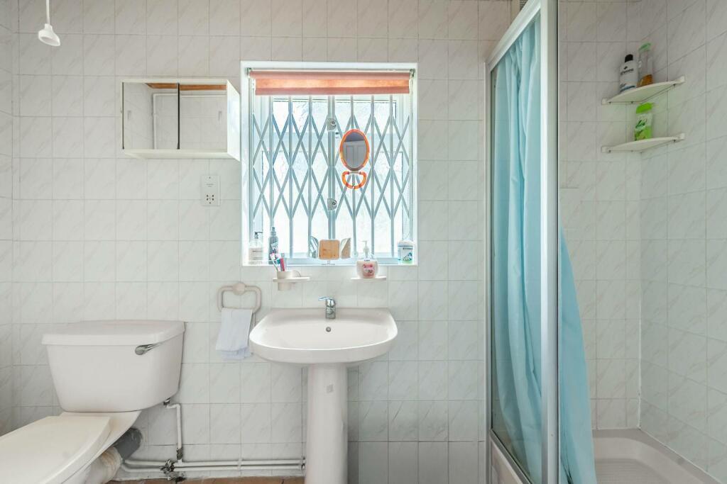 Davidson Frost-Wellings, DFW, Portland Crescent, S