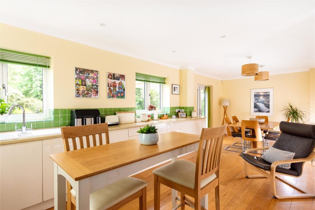 Kitchen/Breakfast