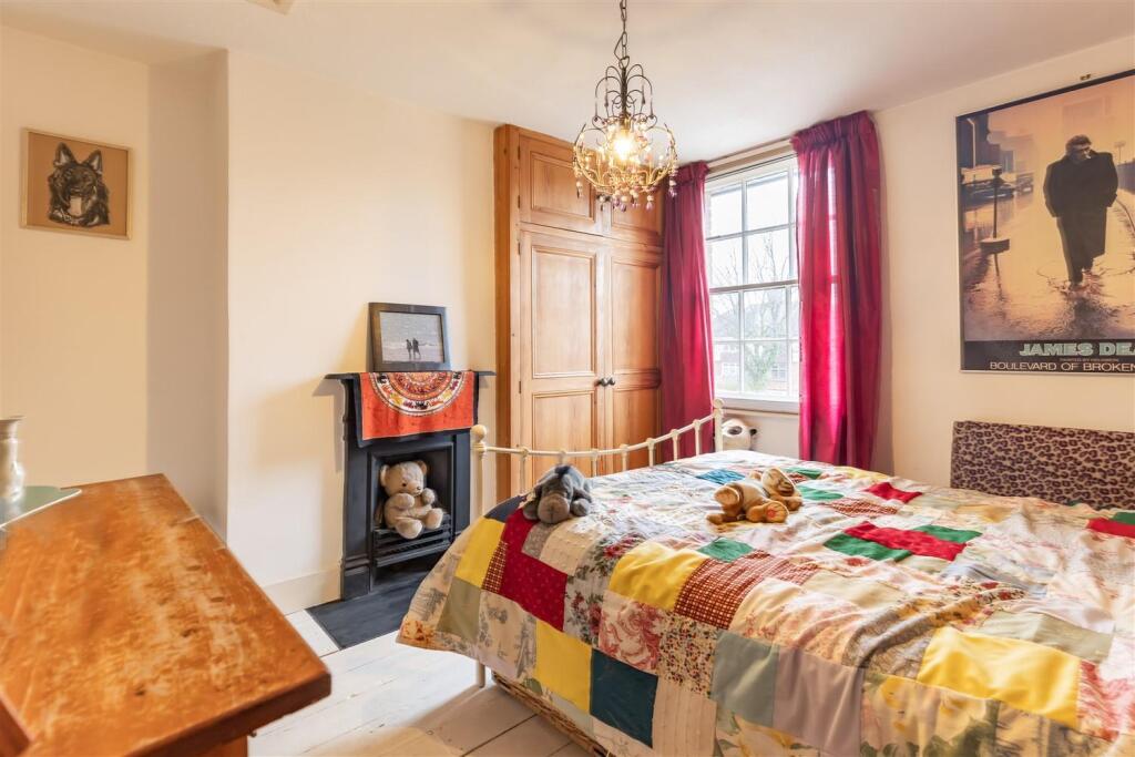 174 High Road  (9).jpg