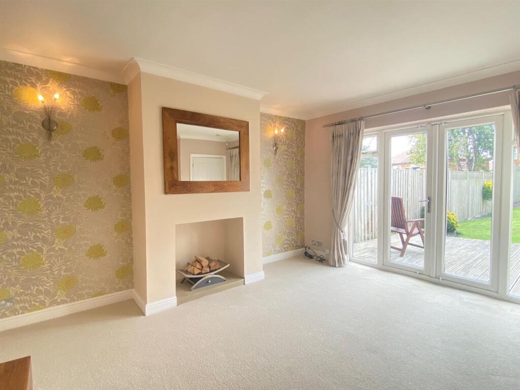 Living room option 2.jpg