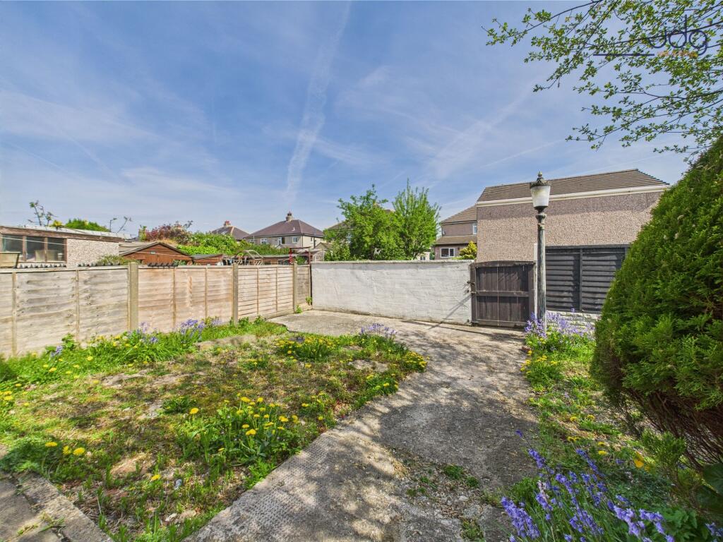 Wrap around Garden - rear