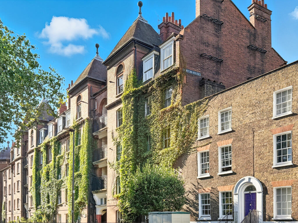 Dunstan Houses, Stepney Green, E1