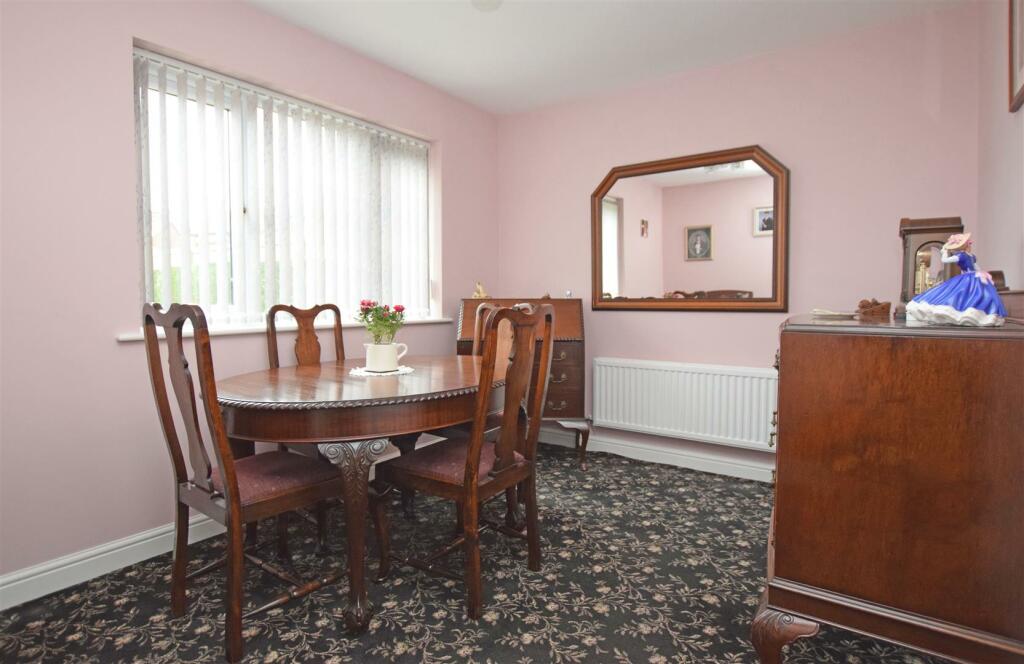 Dining Room.JPG