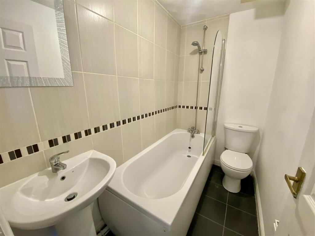 Bramleys Estate Agents - Shillbank Lane - Mirfield