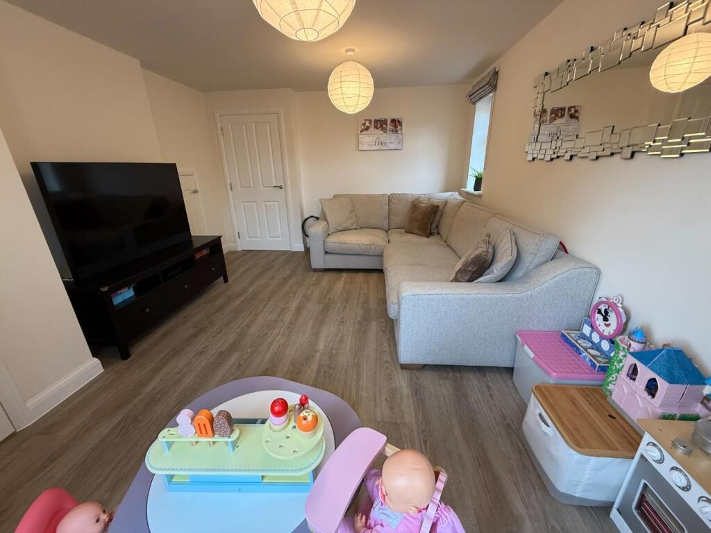 Lounge1.JPG