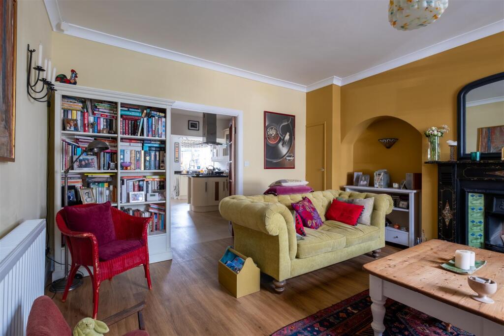 11 Edna Terr GEA-1.jpg