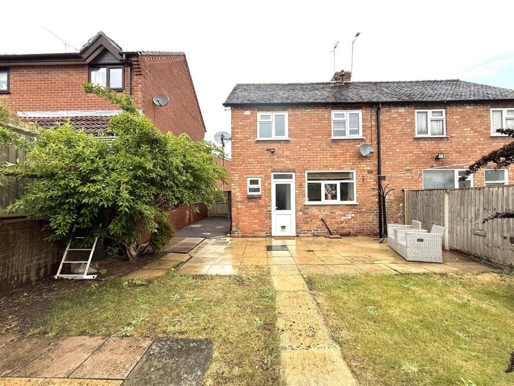 62 green lane ext.jpeg