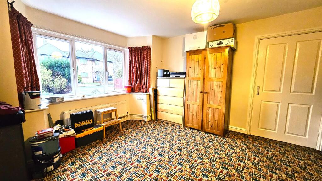 RECEPTION ROOM/BEDROOM 6