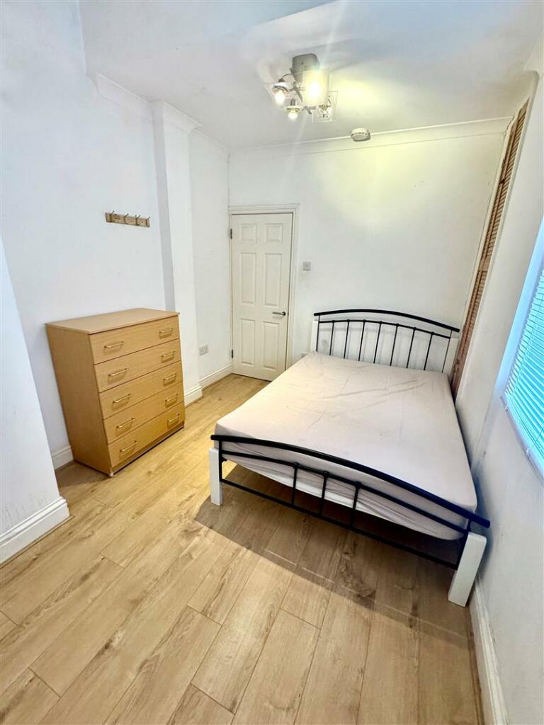 Bedroom.jpg