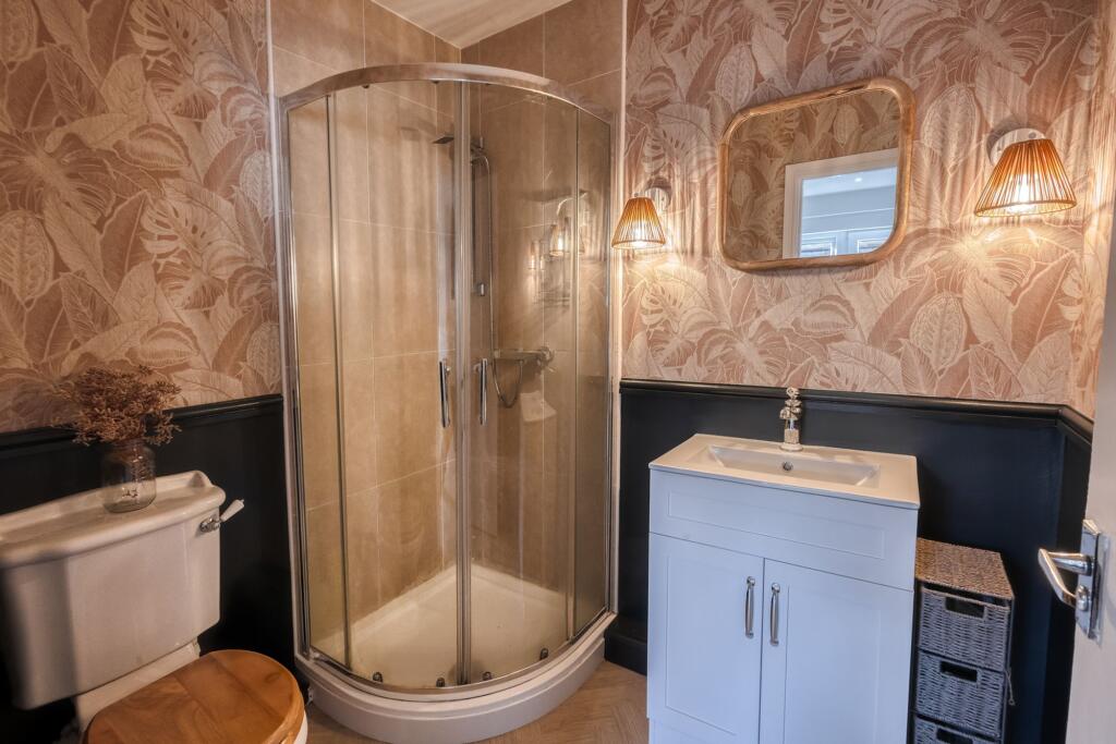 Downstairs wc &amp; Shower Room