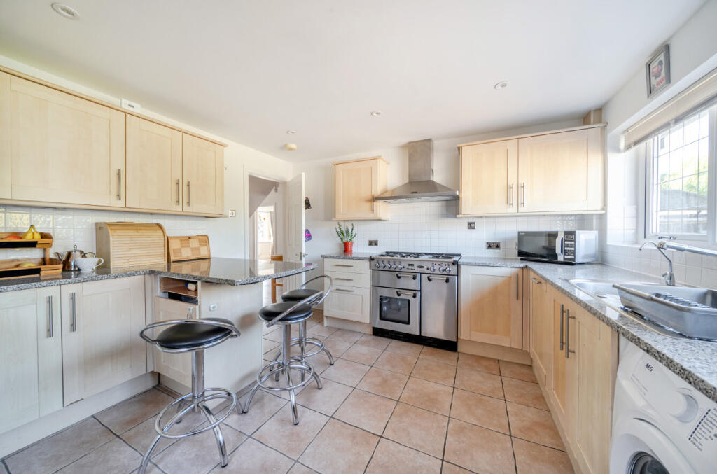 1361461-3-68e39b5...