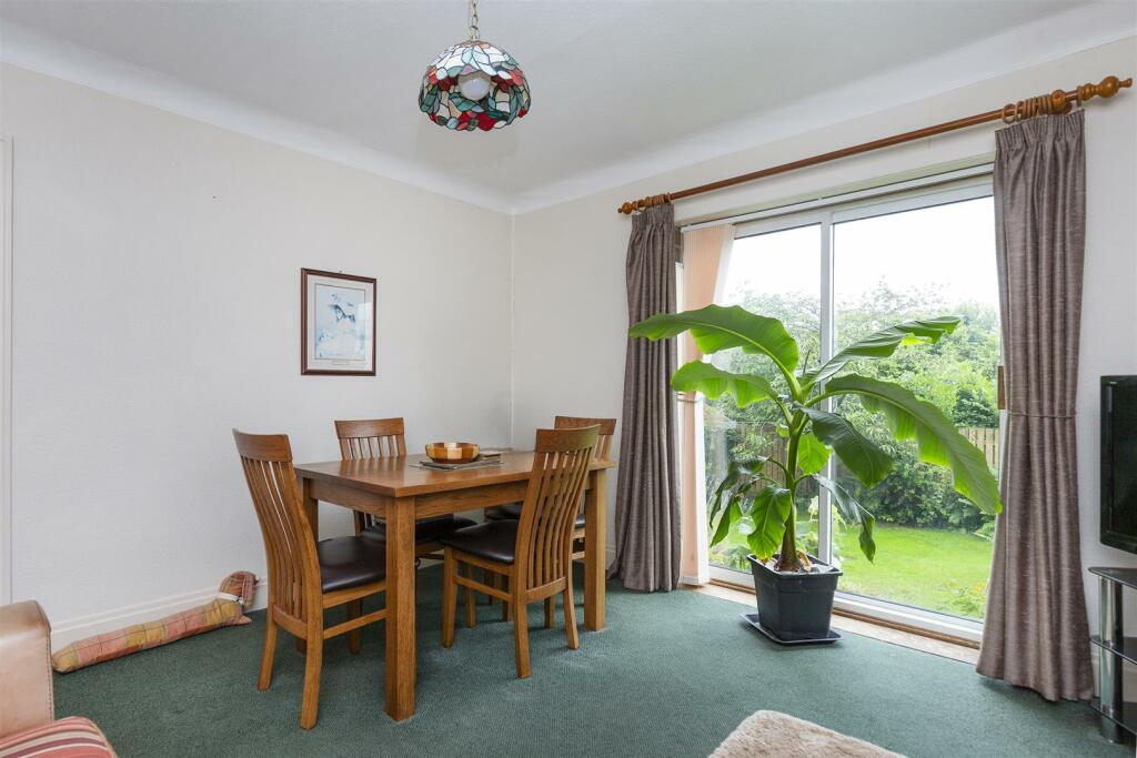Bramleys Estate Agents - Exley Lane - Halifax (8).