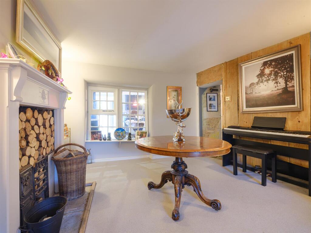 12 London Road-30.jpg