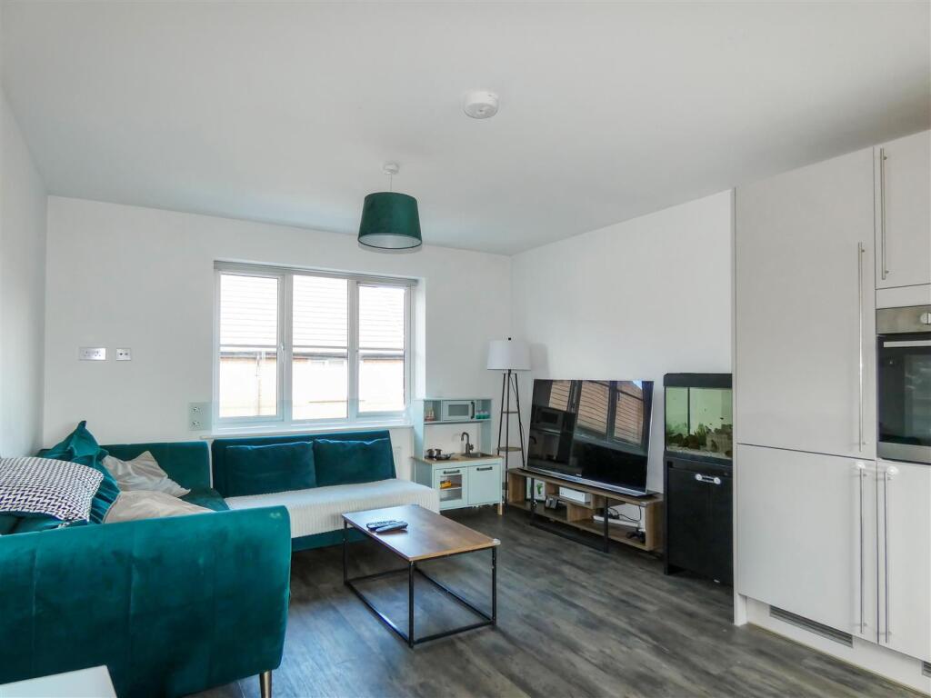 Living Room/Kitchen
