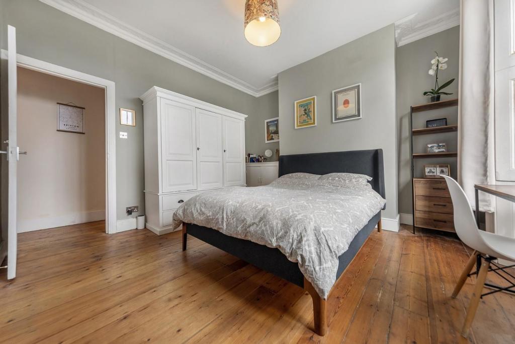 Bedroom.jpg